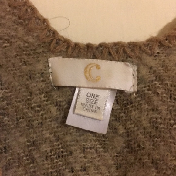 Super Cute Winter Poncho - Picture 4 of 4